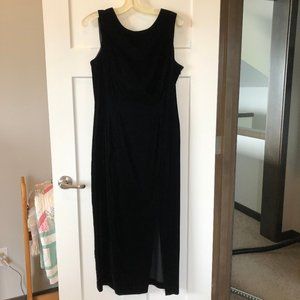 Black Velvet and Satin Maggy London formal Dress, Size 8